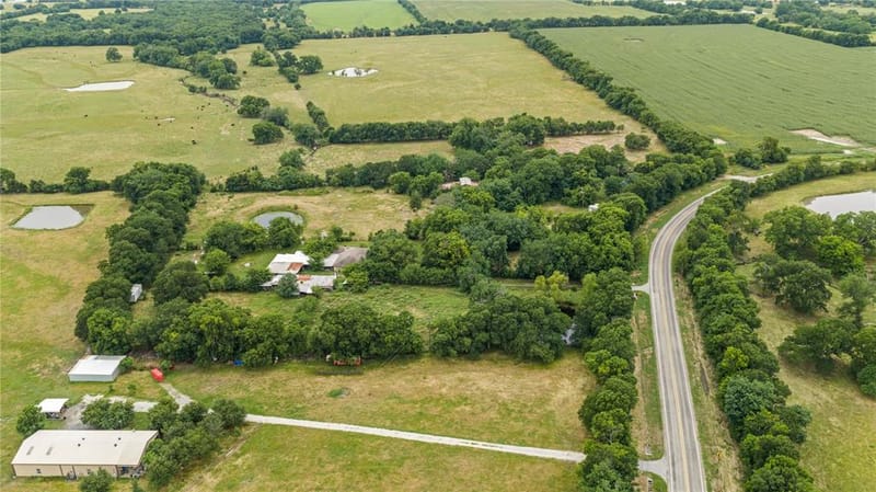 8677 S Fm 898, Whitewright TX 75491 - Photo 4