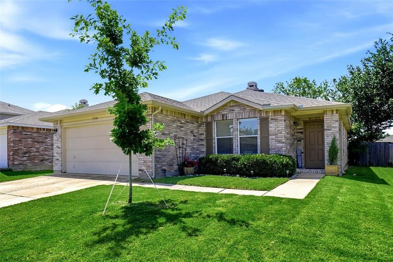 2208 Maple Drive, Little Elm TX 75068