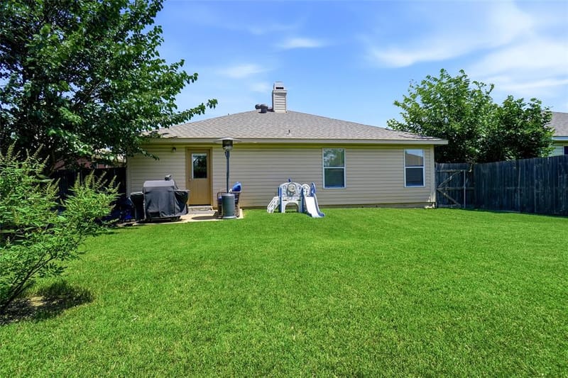 2208 Maple Drive, Little Elm TX 75068 - Photo 14