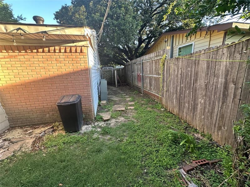 2133 Greenway Street, Arlington TX 76010 - Photo 16