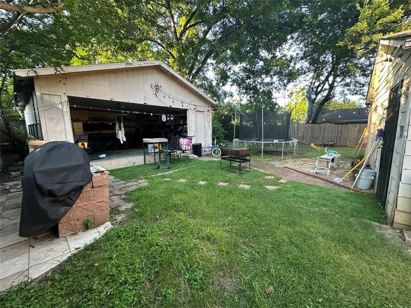2133 Greenway Street, Arlington TX 76010 - Photo 14
