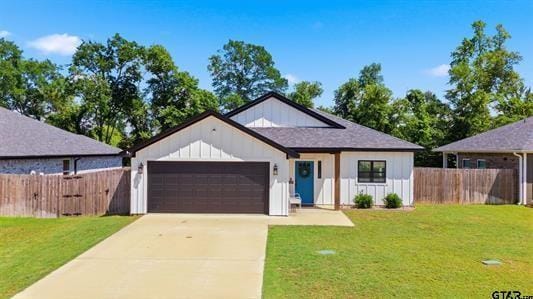 17018 Crossing Circle, Lindale TX 75771