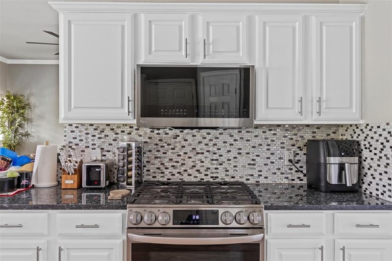 3909 Timbercrest Drive E, Burleson TX 76028 - Photo 15