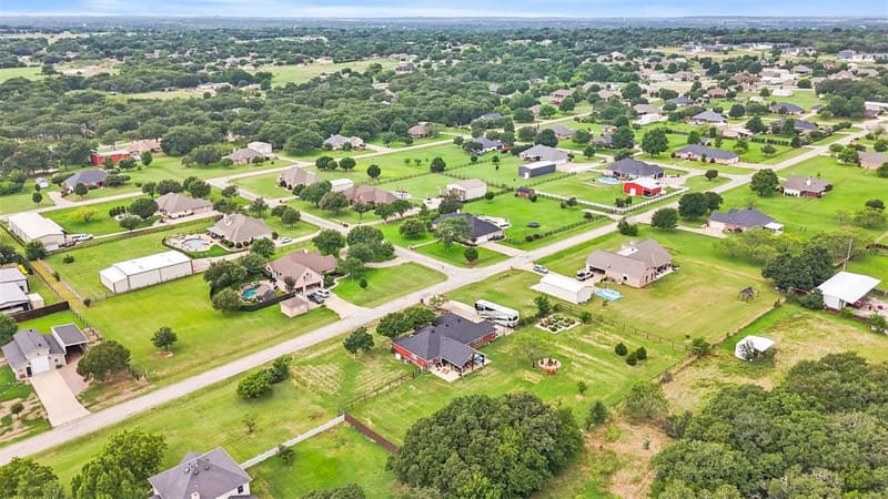 3909 Timbercrest Drive E, Burleson TX 76028 - Photo 40