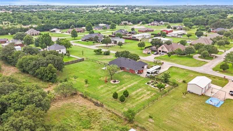 3909 Timbercrest Drive E, Burleson TX 76028 - Photo 39