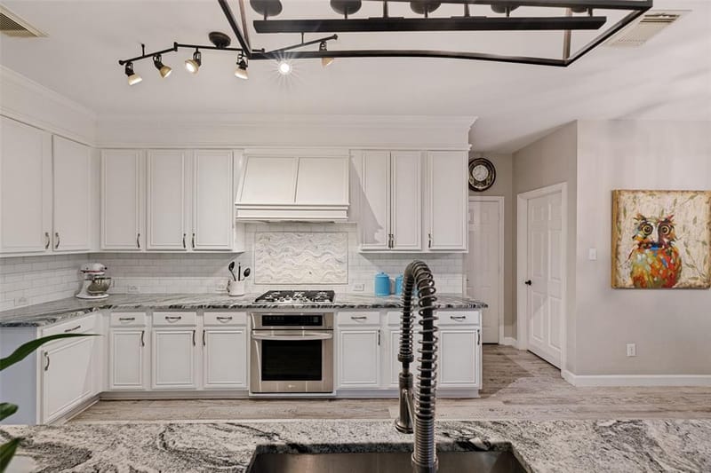 7800 Crazy Horse Drive, Frisco TX 75036 - Photo 15
