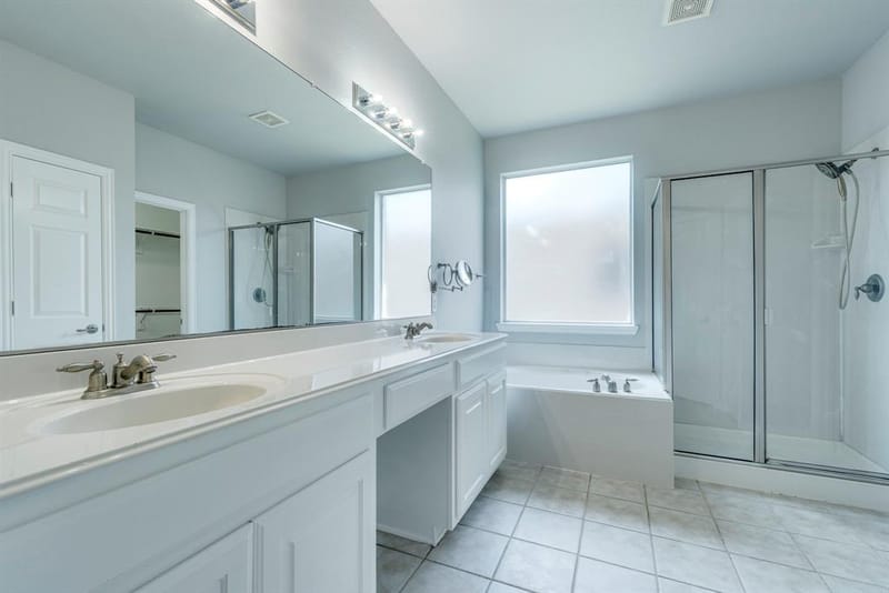 3003 Oak Briar Lane, Grand Prairie TX 75052 - Photo 18