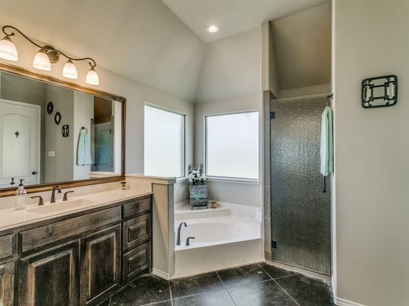 5713 Fogata Lane, Fort Worth TX 76036 - Photo 18