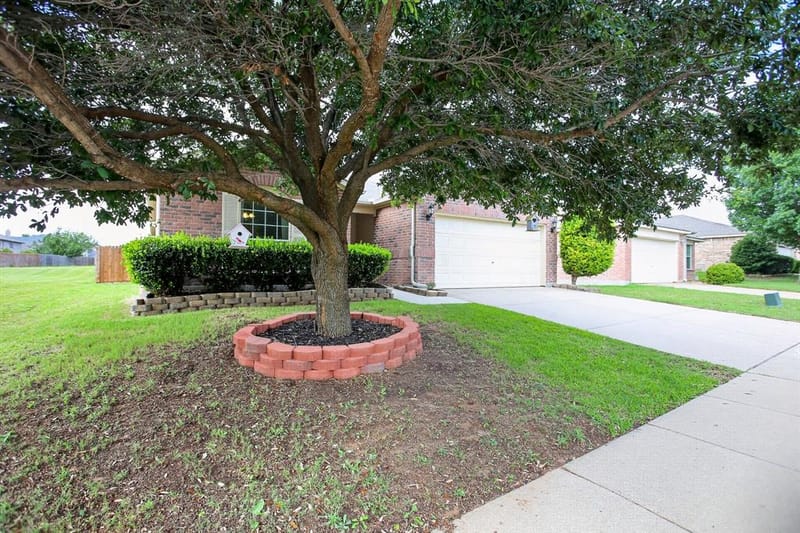 4140 Silverwood Trail, Fort Worth TX 76244 - Photo 2