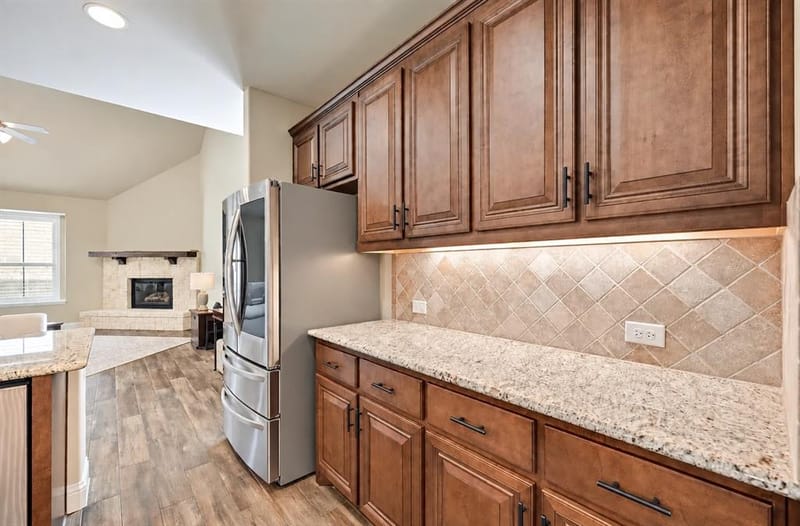 516 W North Creek Drive, Sherman TX 75092 - Photo 6