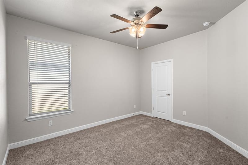 179 Dogwood Avenue, Rhome TX 76078 - Photo 20