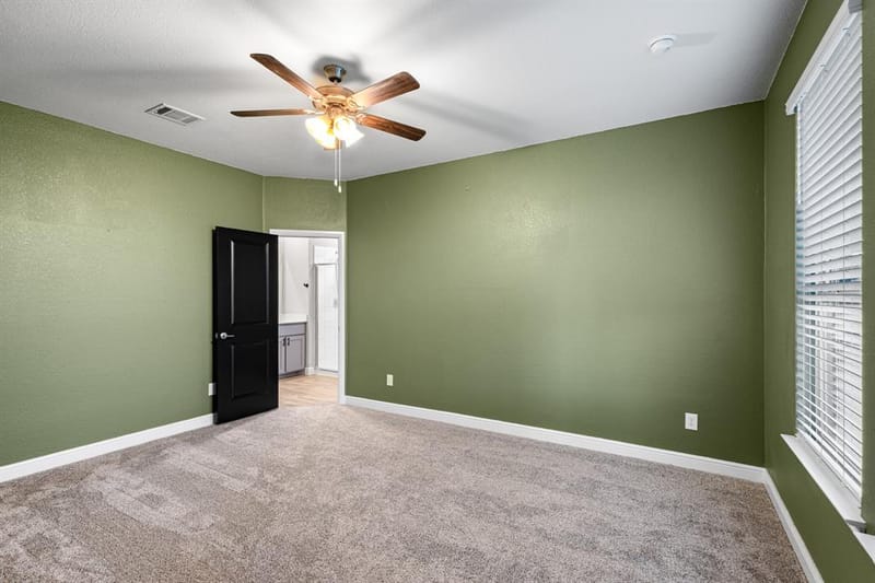 179 Dogwood Avenue, Rhome TX 76078 - Photo 14