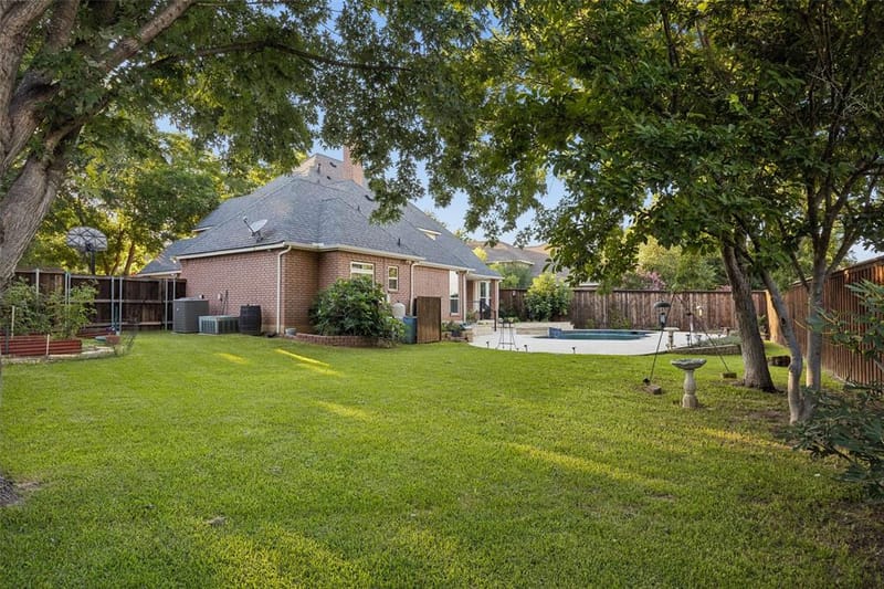 5617 Hunterwood Lane, Arlington TX 76017 - Photo 8
