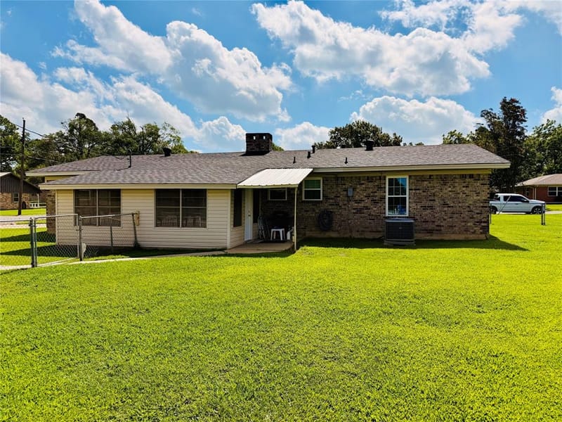 100 Vatra Street, Mount Vernon TX 75457 - Photo 8