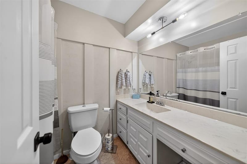 709 S Oak Street, Van TX 75790 - Photo 13