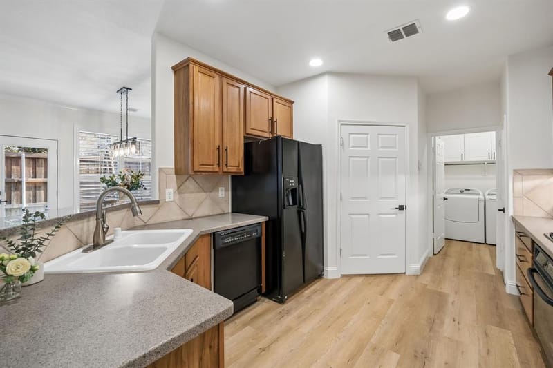 559 Hawken Drive, Coppell TX 75019 - Photo 15