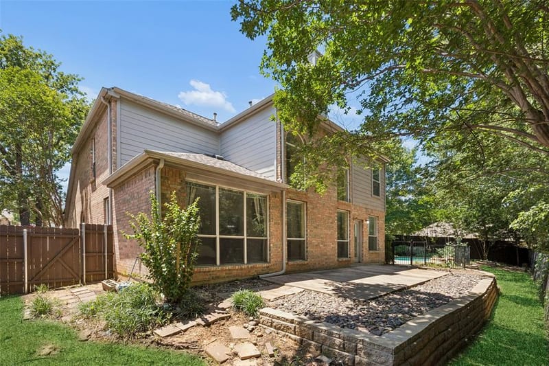 2401 Pinehurst Court, Highland Village TX 75077 - Photo 27