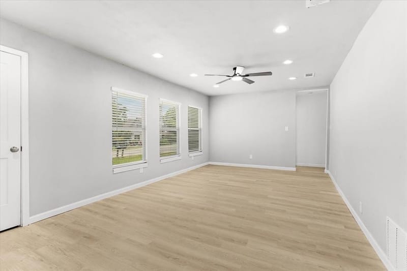408 N Gowdy Street, Whitewright TX 75491 - Photo 6