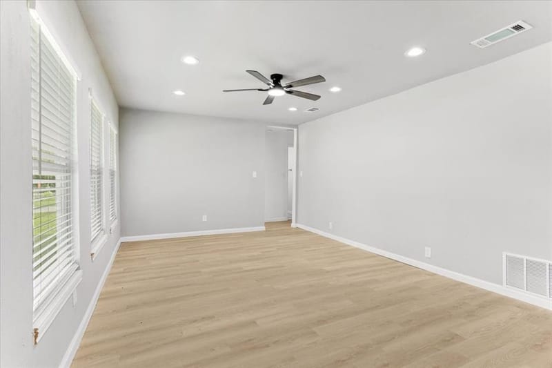 408 N Gowdy Street, Whitewright TX 75491 - Photo 5