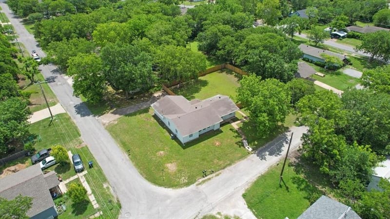 408 N Gowdy Street, Whitewright TX 75491 - Photo 34