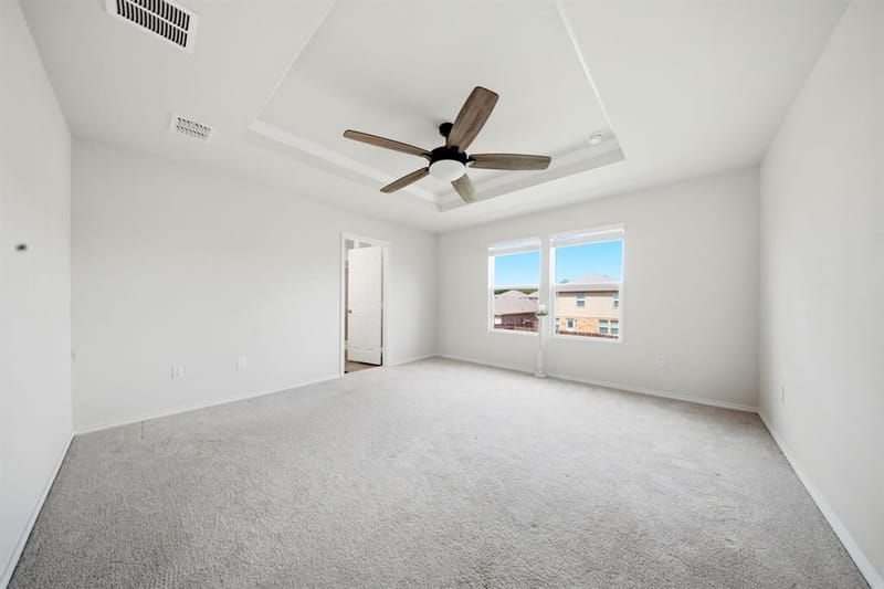 325 Hopson Street, Van Alstyne TX 75495 - Photo 5