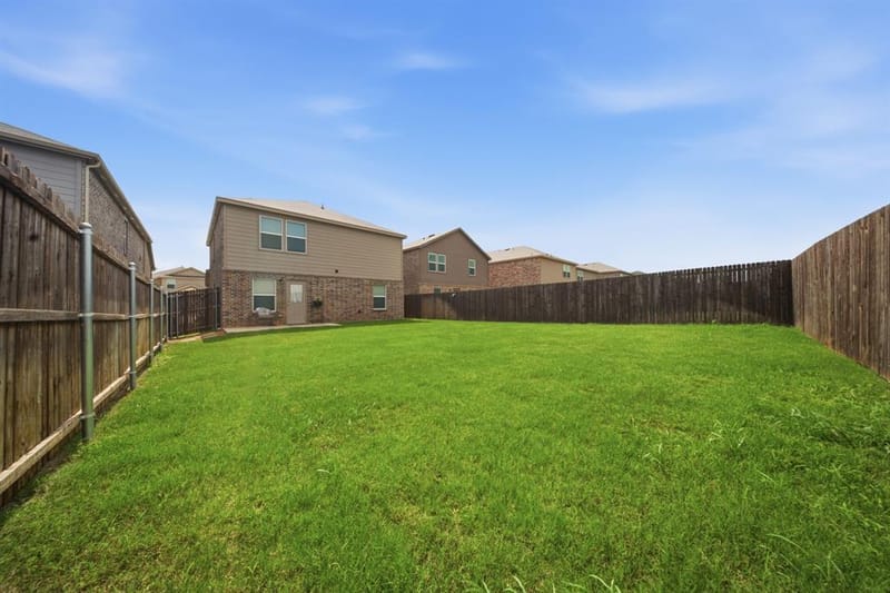325 Hopson Street, Van Alstyne TX 75495 - Photo 38