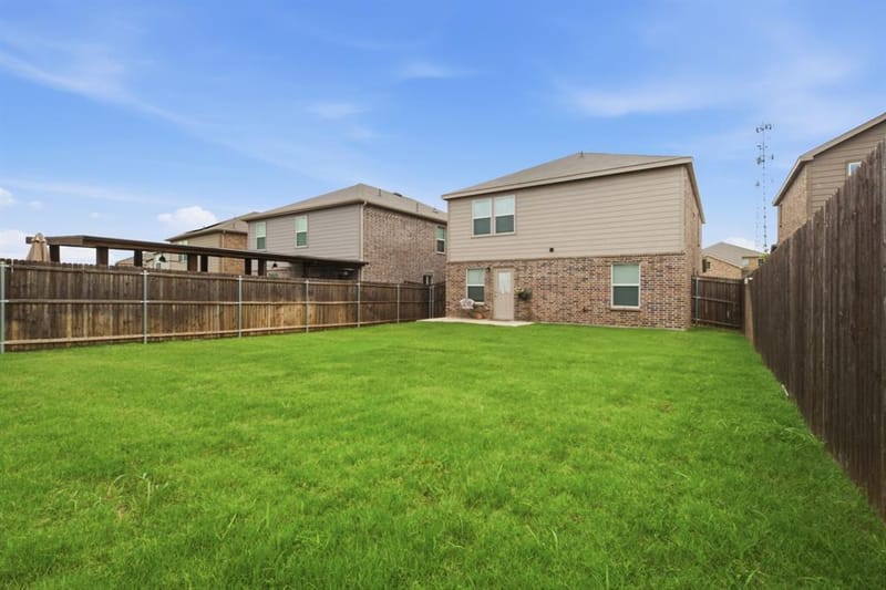 325 Hopson Street, Van Alstyne TX 75495 - Photo 37
