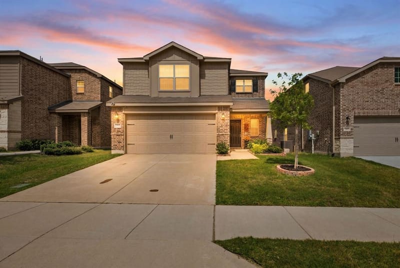 325 Hopson Street, Van Alstyne TX 75495 - Photo 8