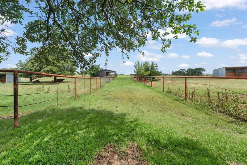 3001 E Fm 4, Cleburne TX 76031 - Photo 30