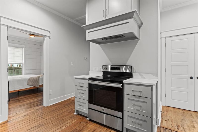 1012 Burnett Avenue, Waco TX 76706 - Photo 11