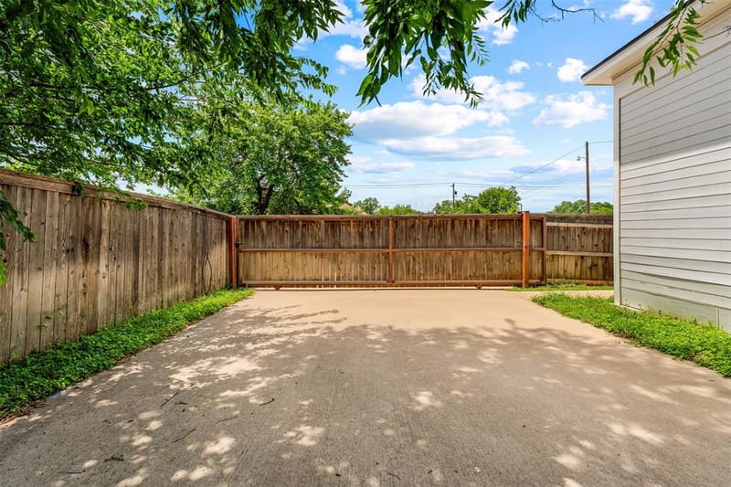 1012 Burnett Avenue, Waco TX 76706 - Photo 29