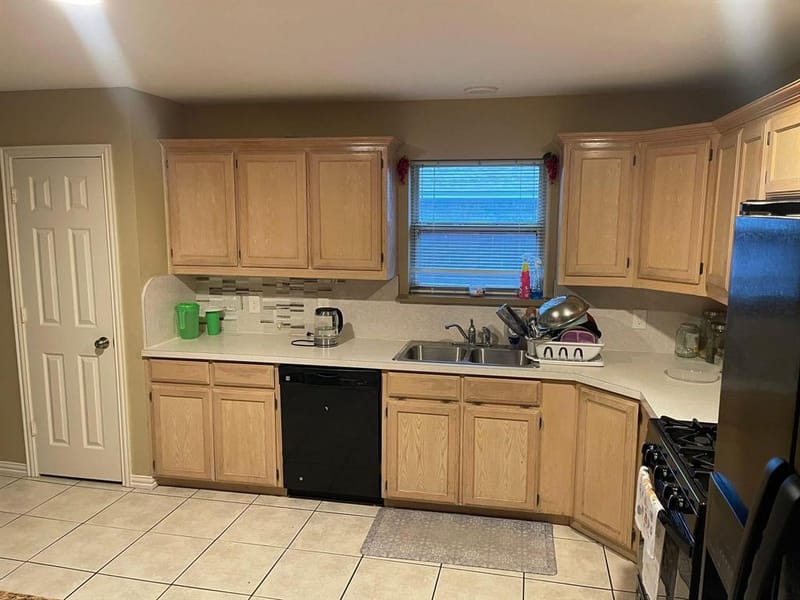 747 E 6th Street, Krum TX 76249 - Photo 8