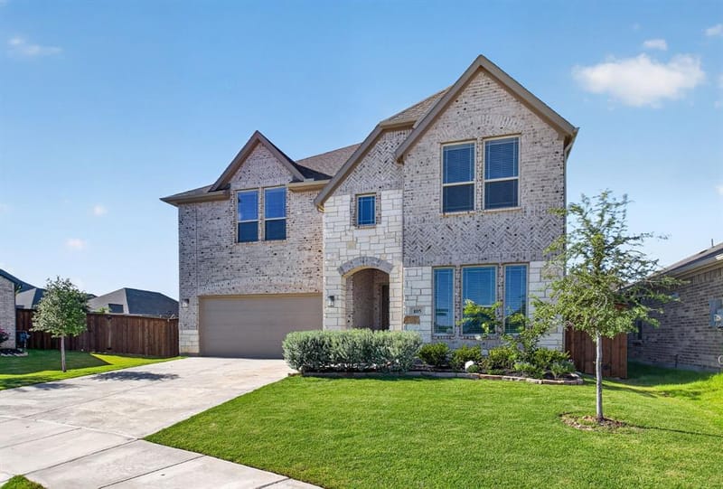 105 Verbena Ridge Drive, Fort Worth TX 76131 - Photo 2