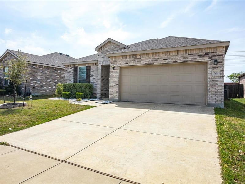 8213 Wildwest Drive, Fort Worth TX 76131 - Photo 7