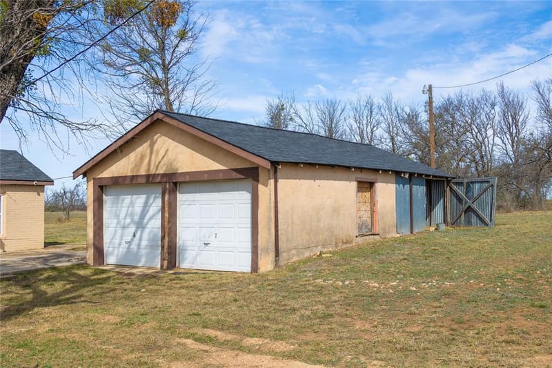 9224 Highway 279, Brownwood TX 76801 - Photo 29