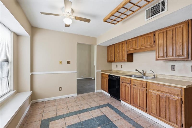 6733 Dandelion Drive, Fort Worth TX 76137 - Photo 14