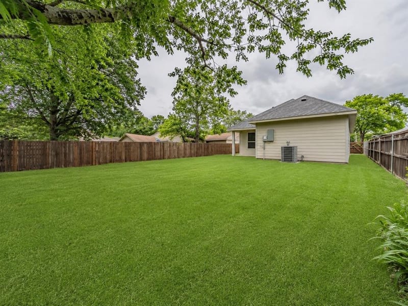 4617 Merida Avenue, Fort Worth TX 76115 - Photo 35