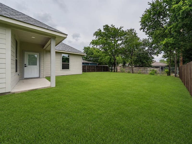 4617 Merida Avenue, Fort Worth TX 76115 - Photo 31