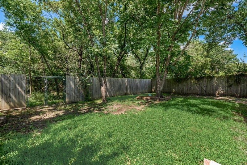 2017 Spring Mills Road, Mesquite TX 75181 - Photo 23
