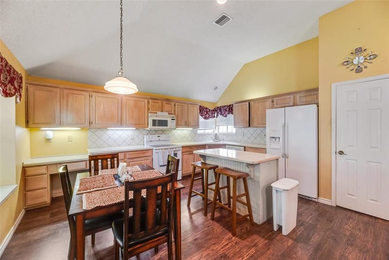 2017 Spring Mills Road, Mesquite TX 75181 - Photo 8