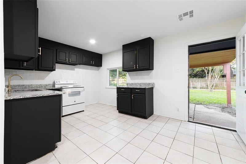 5202 Longhorn Trail, Garland TX 75043 - Photo 27