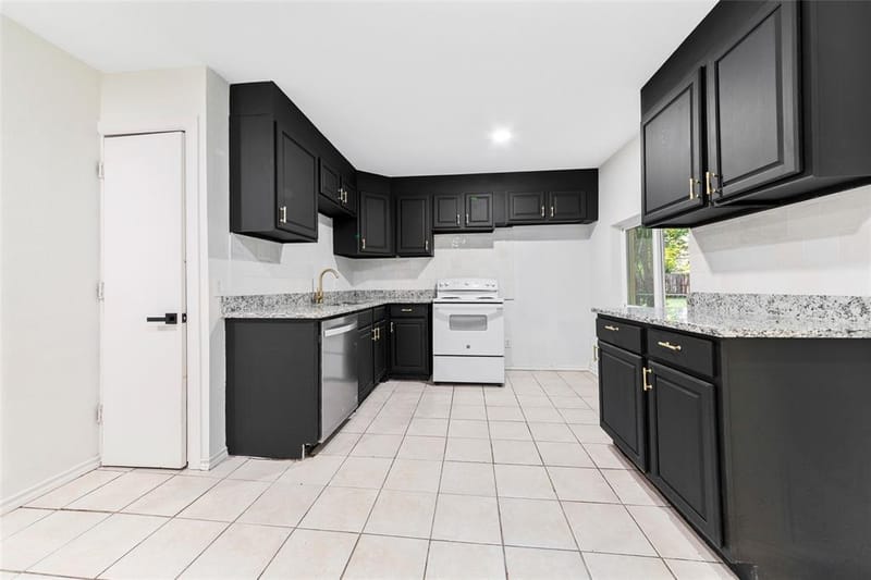 5202 Longhorn Trail, Garland TX 75043 - Photo 29