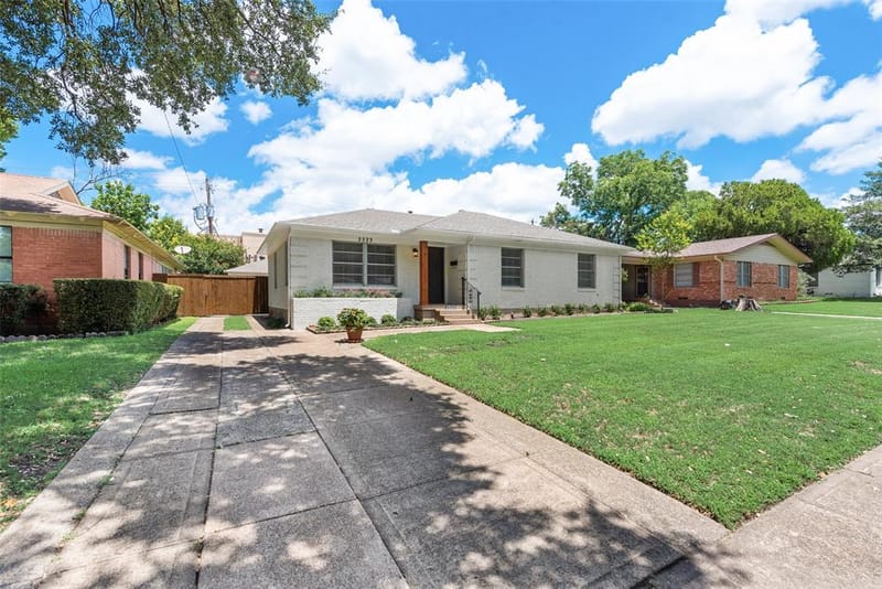 2523 San Medina Avenue, Dallas TX 75228 - Photo 2