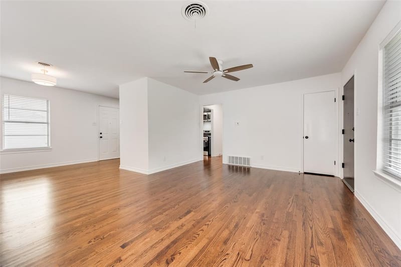 2523 San Medina Avenue, Dallas TX 75228 - Photo 6