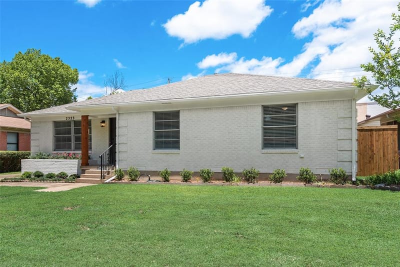 2523 San Medina Avenue, Dallas TX 75228 - Photo 3