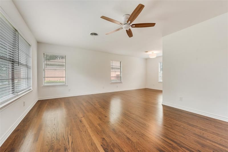 2523 San Medina Avenue, Dallas TX 75228 - Photo 5