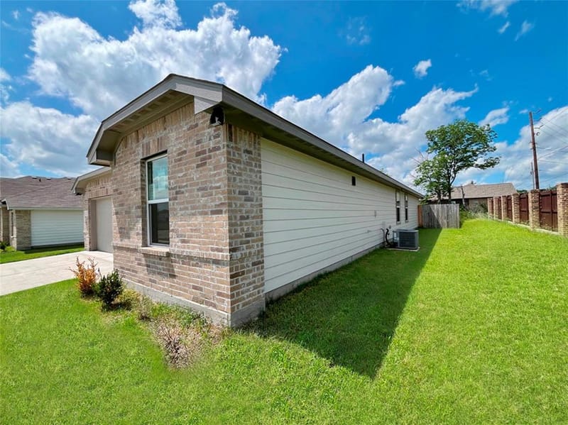 102 Doma Avenue, Greenville TX 75402 - Photo 3
