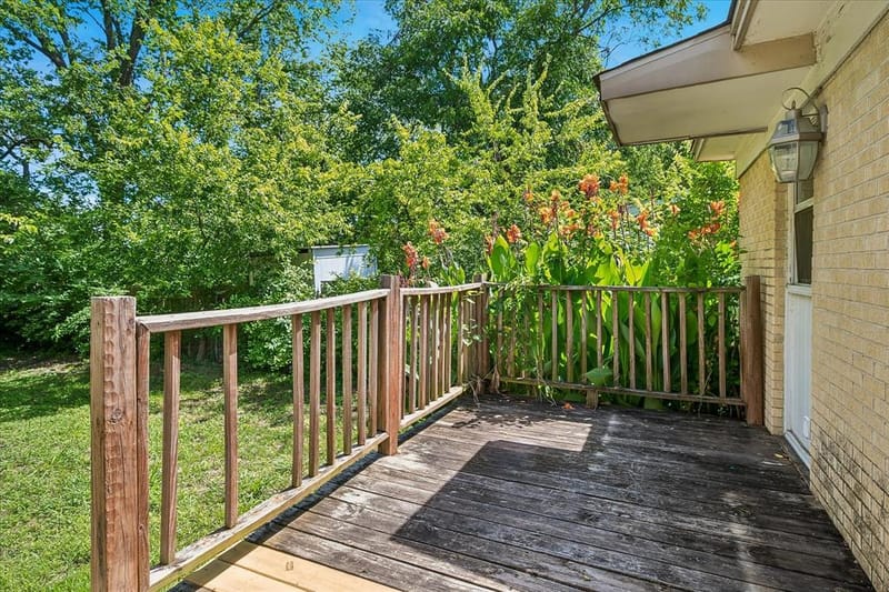 10850 Sharondale Drive, Dallas TX 75228 - Photo 11