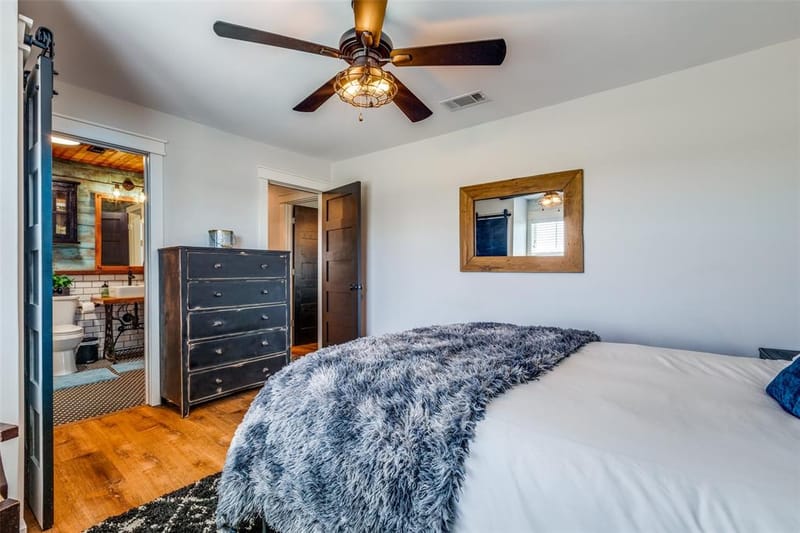 320 English Court, Springtown TX 76082 - Photo 49