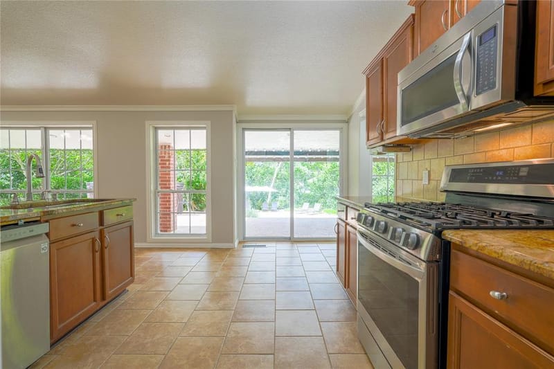2708 Cedar Point Drive, Waco TX 76710 - Photo 13
